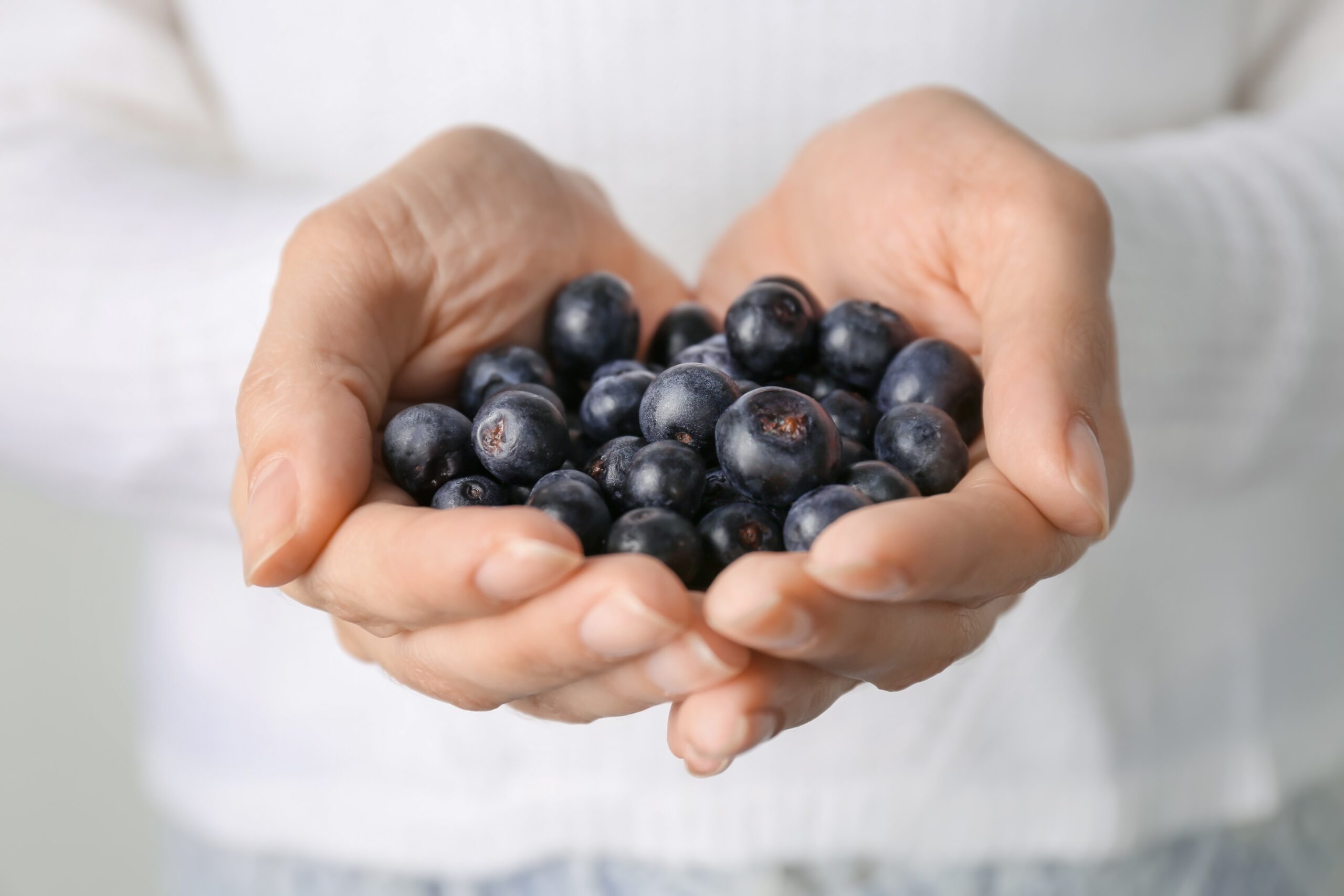 What are the benefits of acai berries